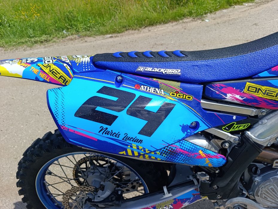 Yamaha yz250f moto