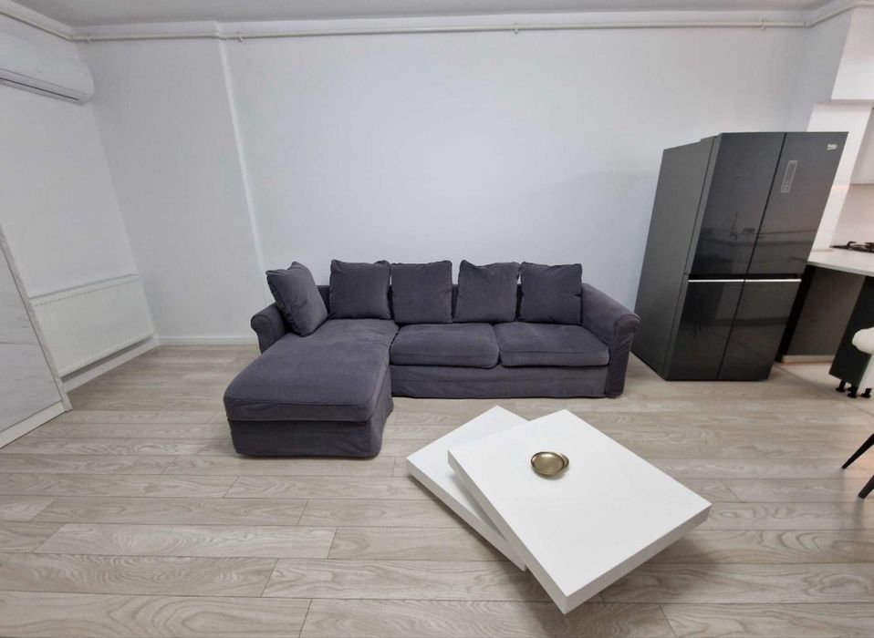 Canapea IKEA extensibila cu 3 locuri