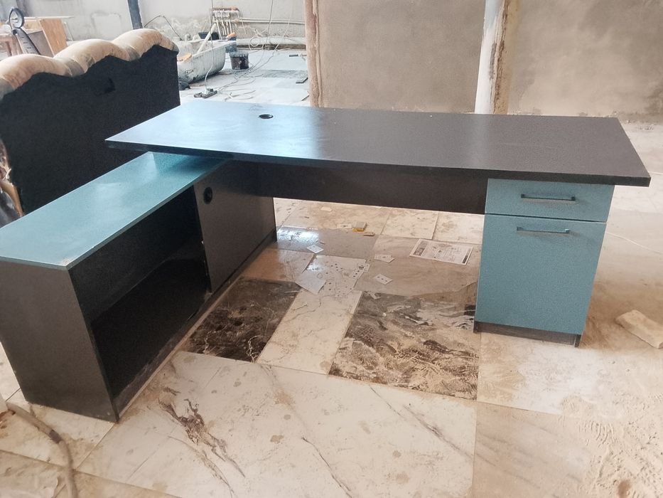 Стол компьютерный