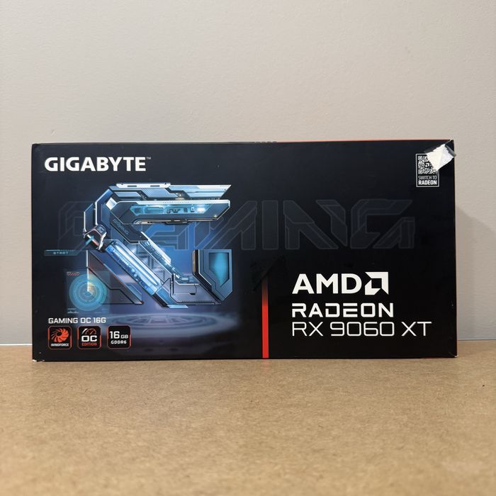 Placa video Gigabyte AMD Radeon RX 9060XT GAMING OC 8GB GDDR6 128bit