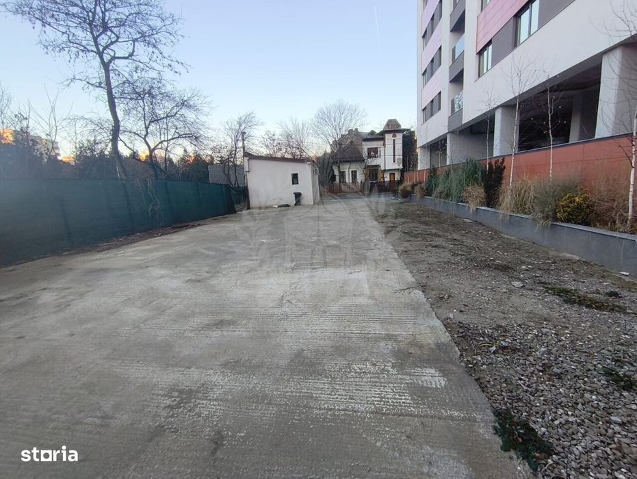 Teren Ultracentral// Palatul De Justitie Ploiesti