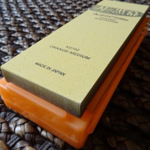 Reconditionez/Ascut cutite/topoare sau unelte