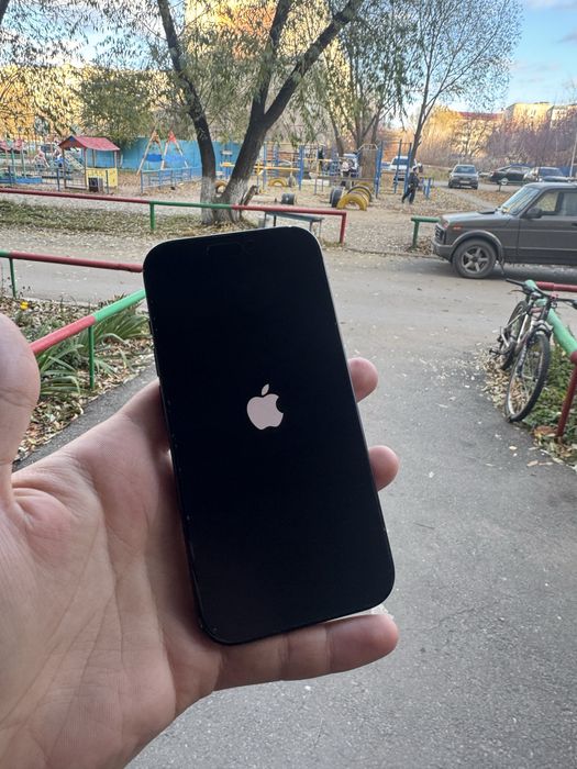 Продам Iphone 15