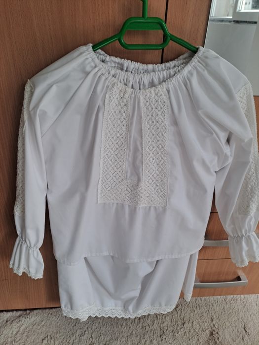 Costum popular fete