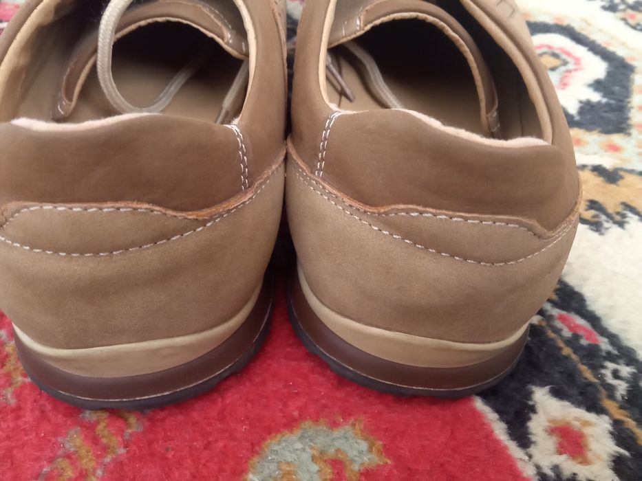 Продам мужскую обувь