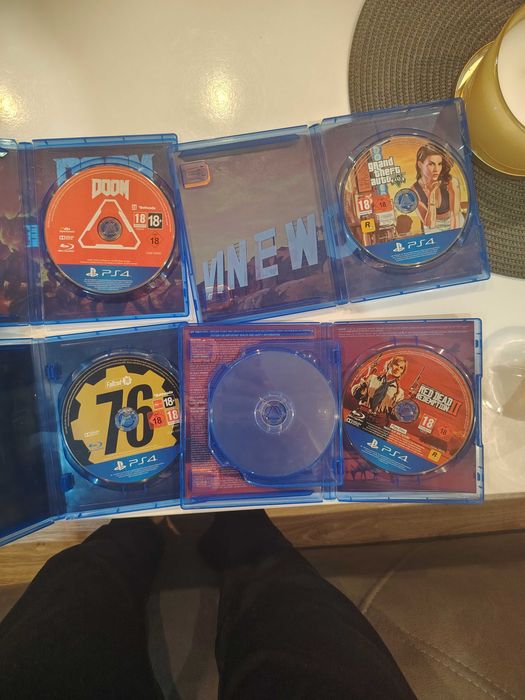 4 броя игри за PS4