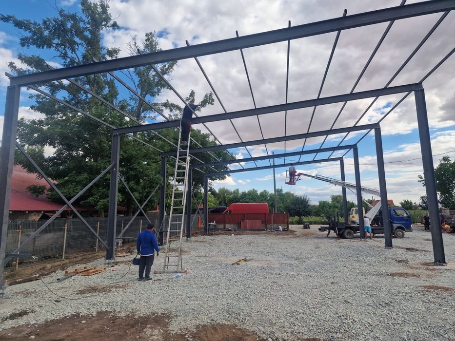 Vand hale metalice asiguram si montaj lucrăm fără avans