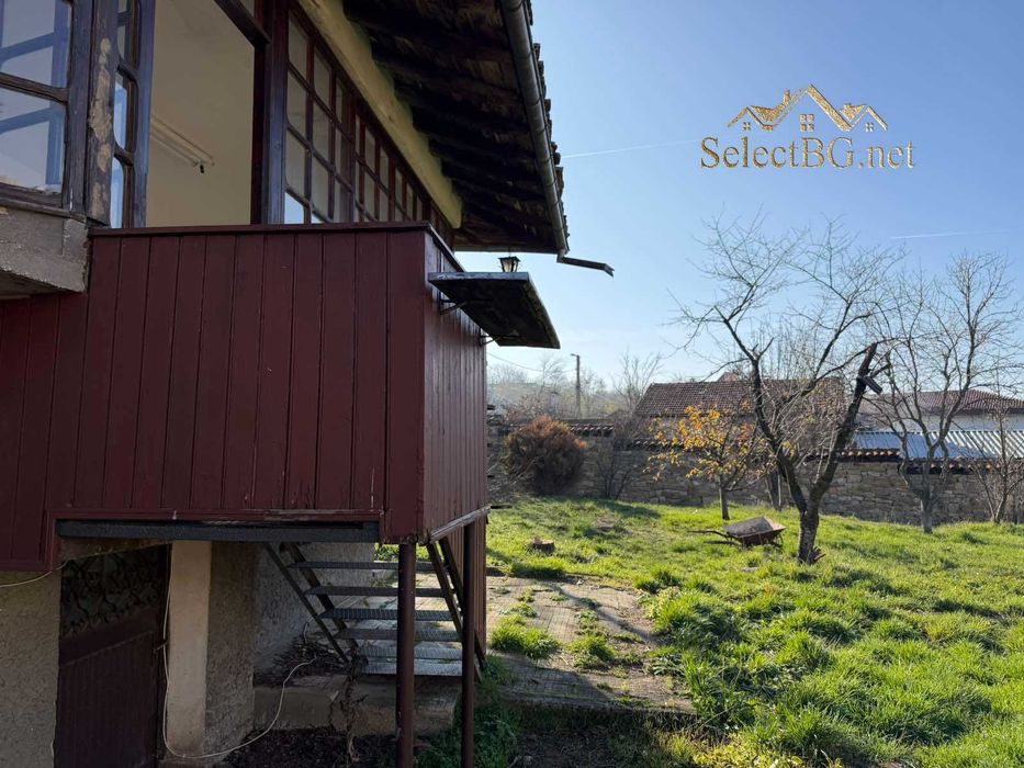 Продава се Къща в с. Арбанаси, Област Велико Търново - 90 кв.м за 1014 €/кв.м - Снимка #1