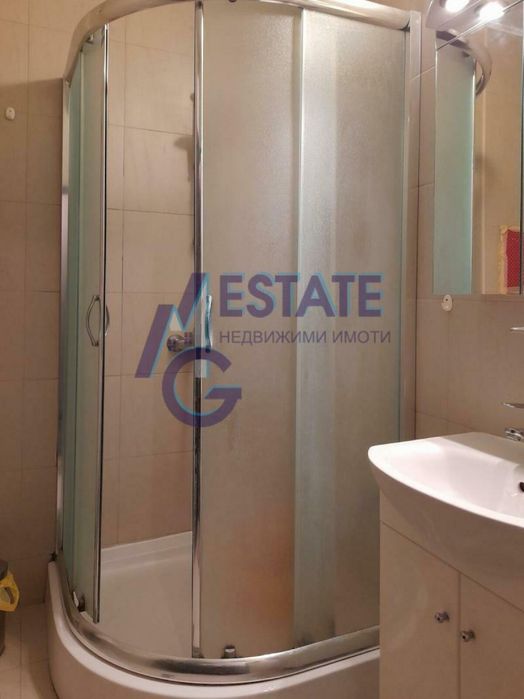 Просторен едностаен апартамент в гр. Бургас - Славейков.