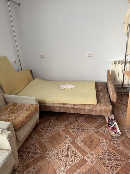 Отдам даром диван