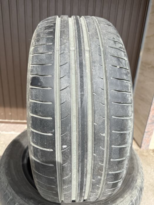 4 броя летни гуми Dunlop 215/55/16