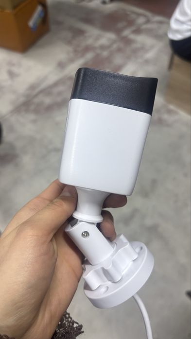 Камера с блокпитанием