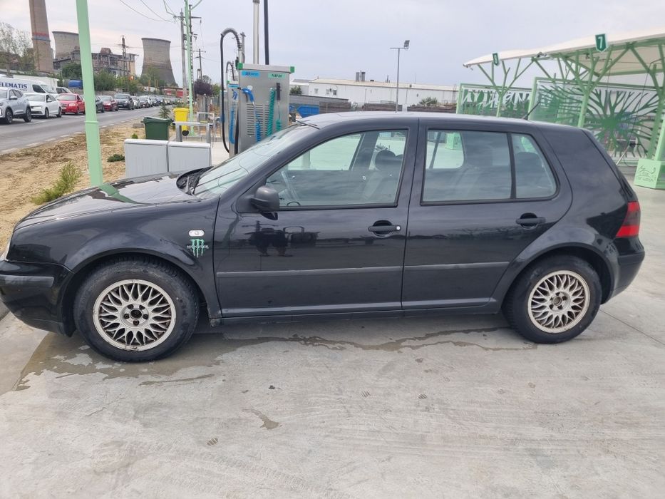 Volkswagen Golf 2000 benzină, 1.616 € — imagine 4
