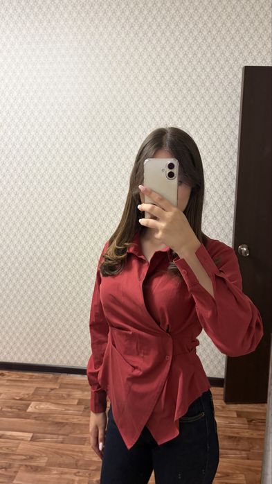Блузка приталенная