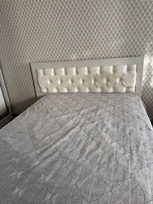 Двуспальная кровать 160*200