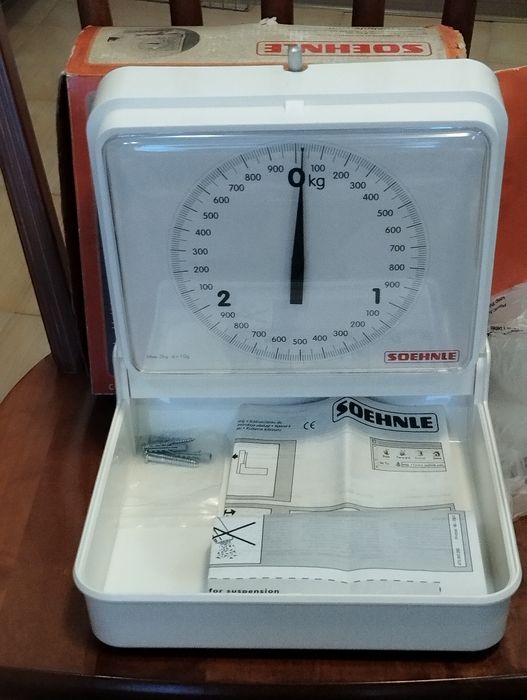 Весы настенные Германия