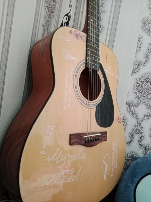 Yamaha F310 гитара