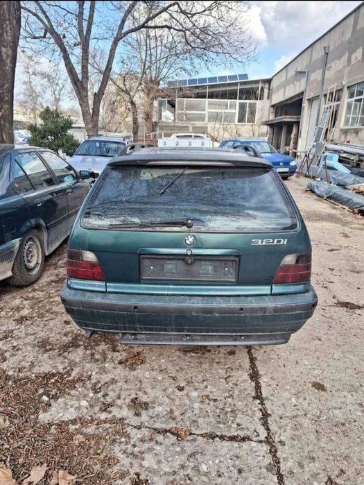 Bmw e36 M52B20 комби на части