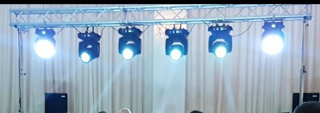 Schela lumini .de la 150 €- par led-moving head