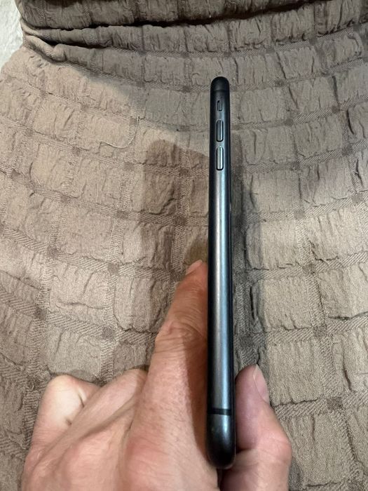 Продам айфон iphone 11 64гб