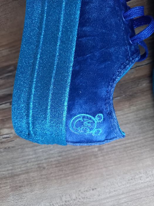 Converse и Fila спортни обувки