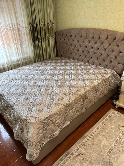 Спальный кровать