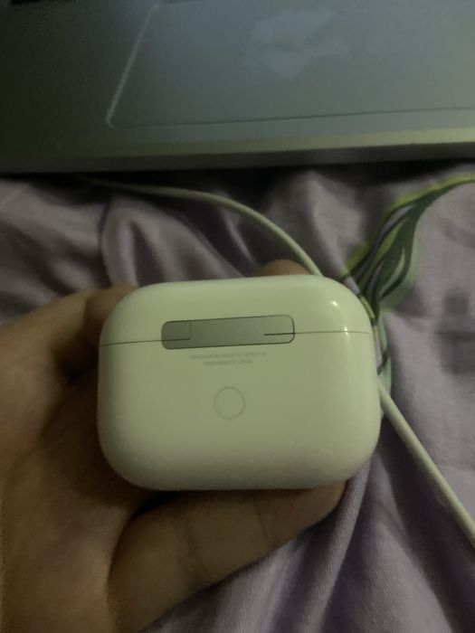 Продается AirPods Pro