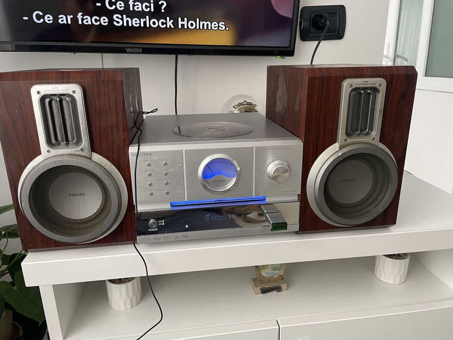 Vand combina  audio nu stiu ce este cu ia