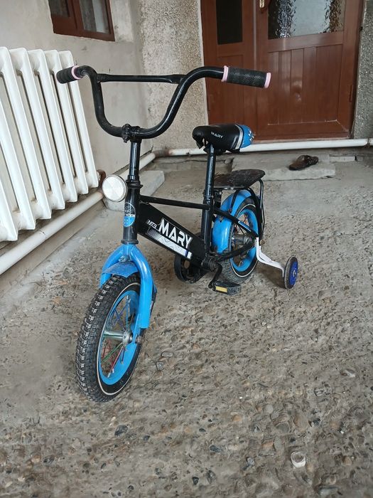 Детский великча сотилади 3та