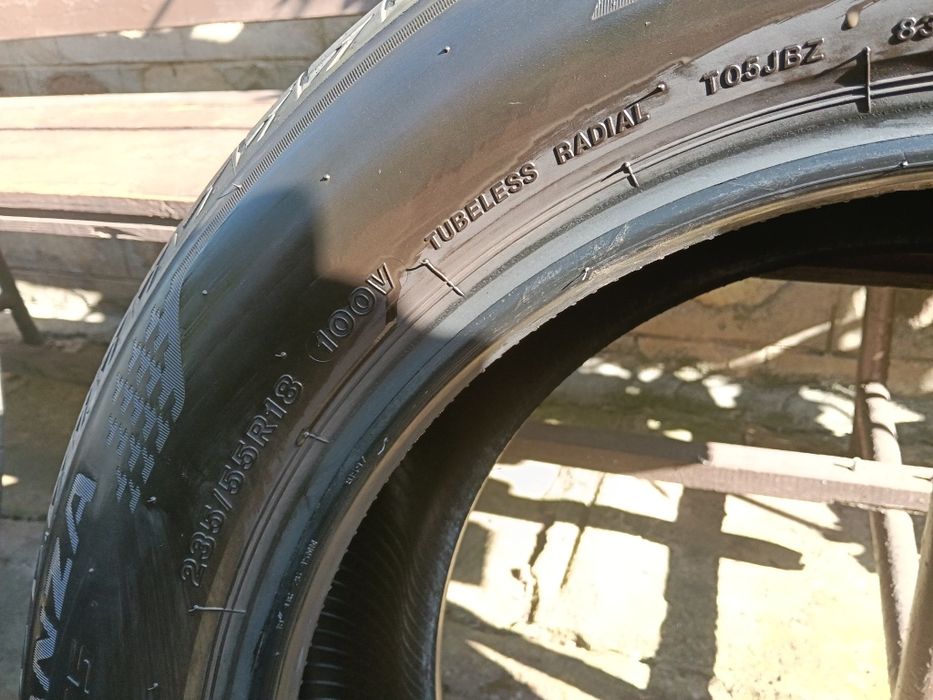 Продавам летни гуми 235/55/R18 100V Bridgestone Turanza T005