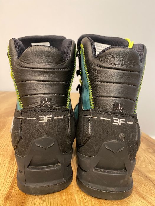 Vând Bocanci dama Salewa Rapace GTX