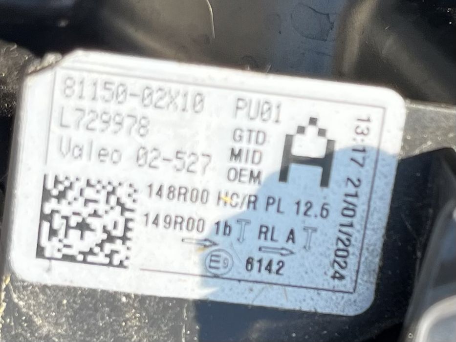 Ляв фар Toyota COROLLA 2024