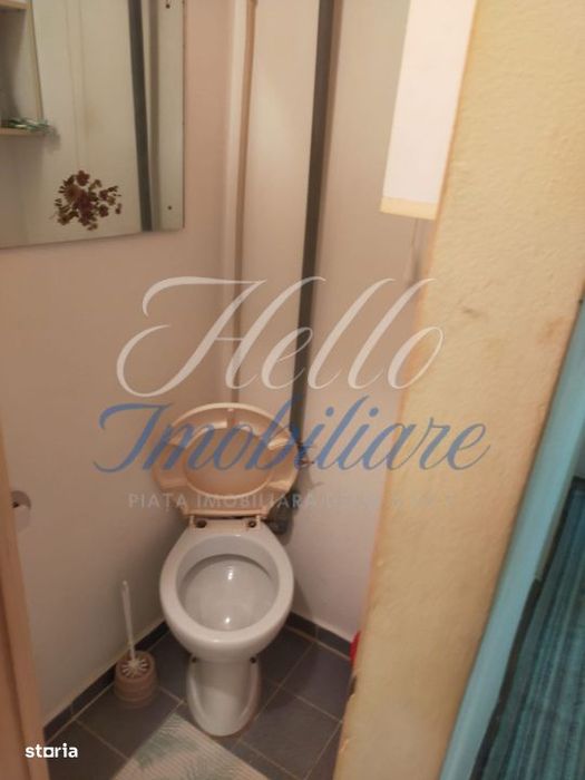 Vand apartament 3 camere 65mp+balcon 4,5mp zona Manastur ,Cluj