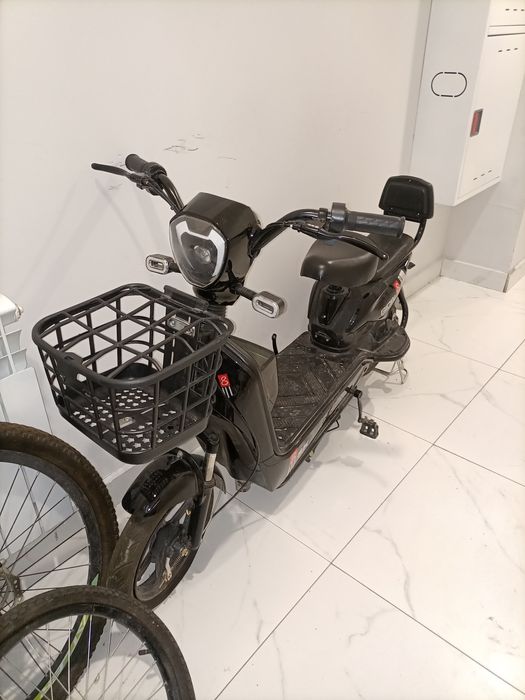 Электро скутер электро мото