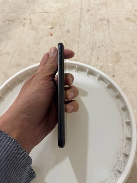 Iphone xr 64 tali umuman aybi
