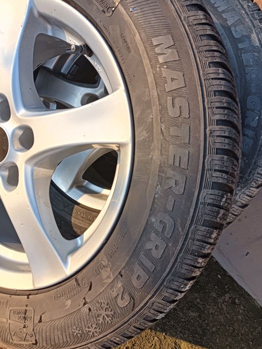 Cauciucuri iarna Semperit  215/65/16