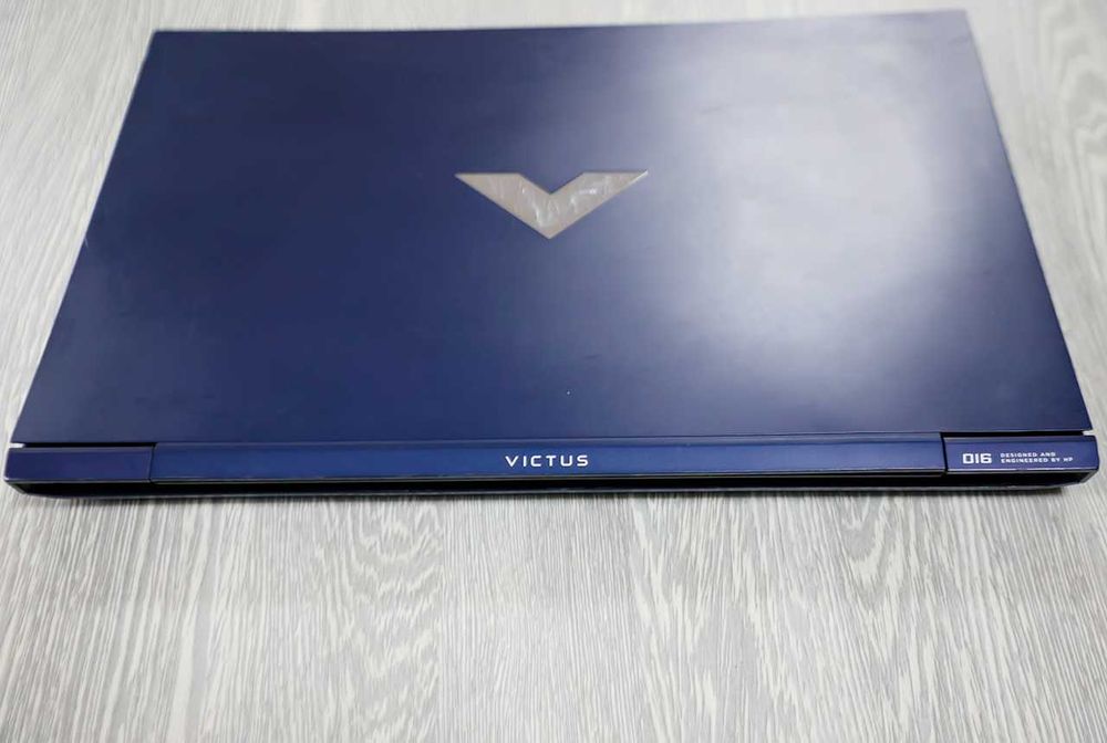 HP Victus 16 / RTX 3050 / 32GB RAM