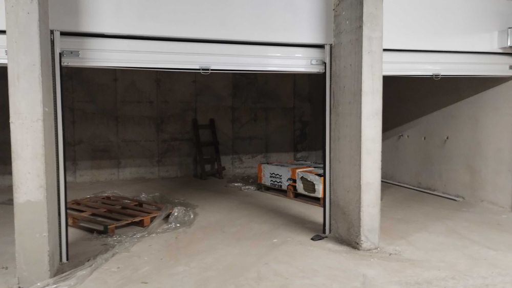 Продава се Тристаен апартамент в Бургас, Славейков - 103 кв.м за 1554 €/кв.м - Снимка #16