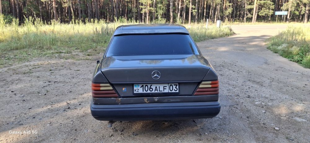 Продам мерседем е300 в хорошем состоянии.