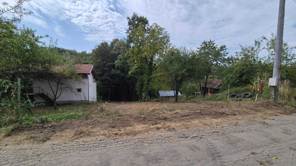 Продавам имот в регулация