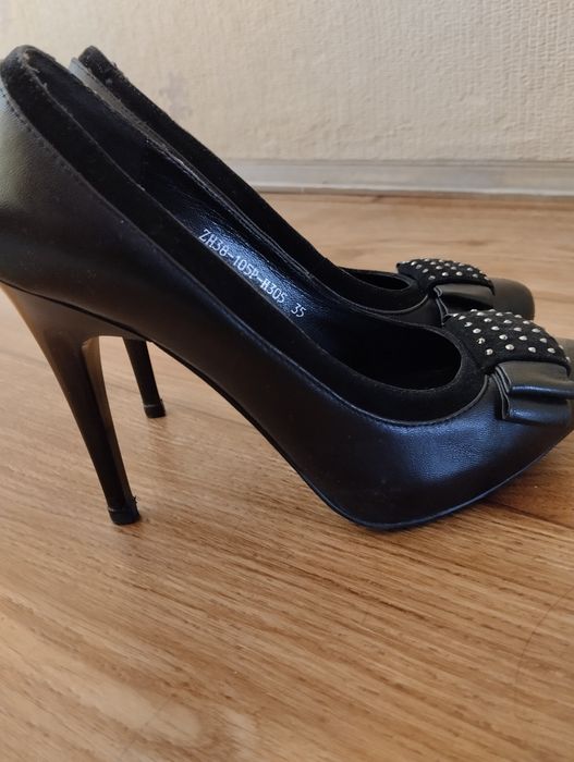 Продам туфли и босоножки