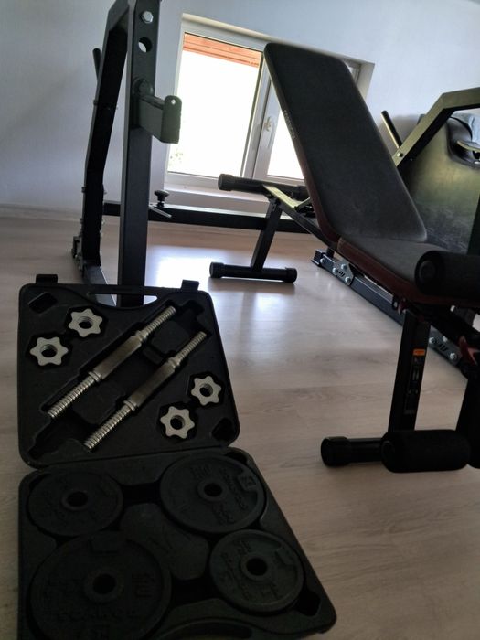 Suport greutăți, bancă reglabilă, bara dreaptă si set de gantere.