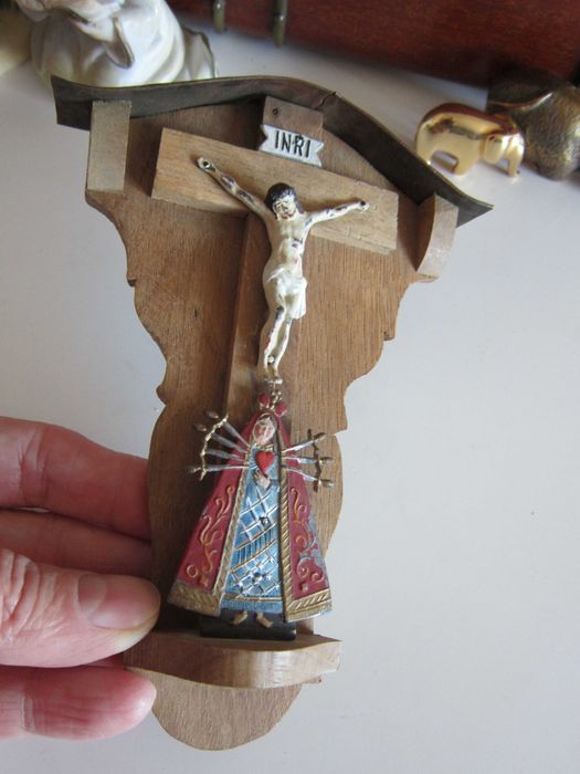 cadou rar Troita mica handmade Germania 1950