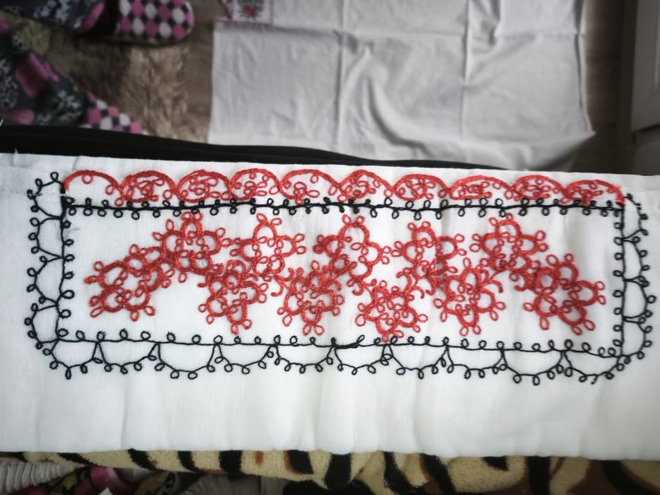 Забрадки със и без бродерия