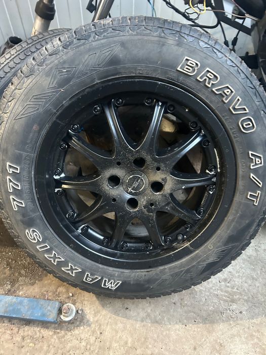 Джанти с гуми за offroad 4x100