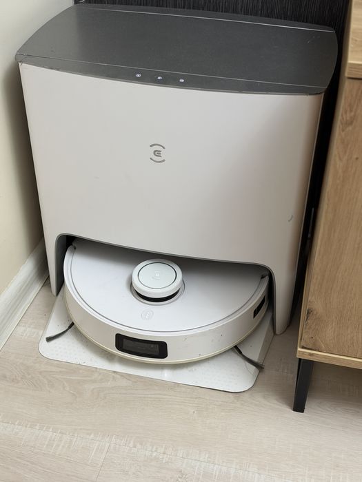 ECOVACS DEEBOT T10 TURBO робот прахосмукачка и моп с AI камера, Home Guard и TURBO станция