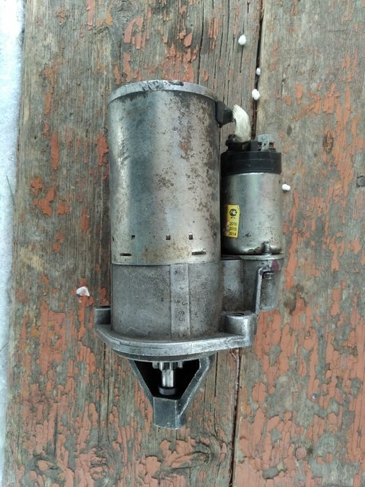 Продам стартер на ваз