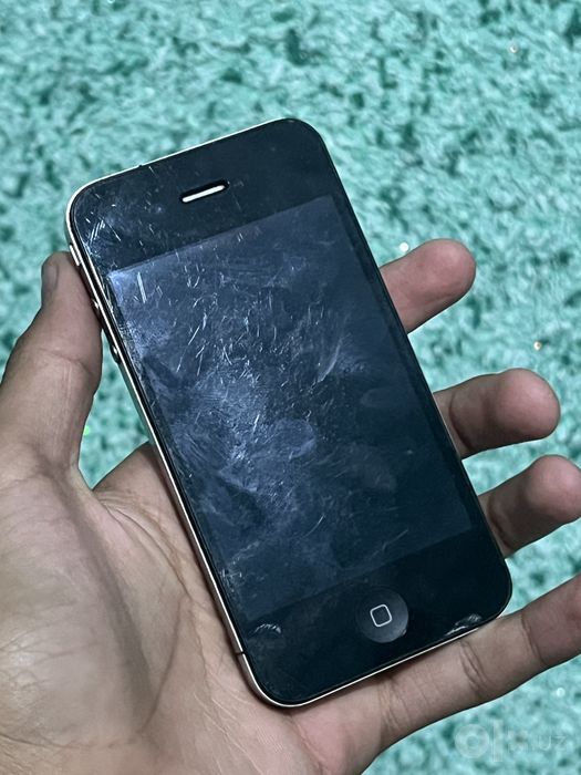 iPhone 4 хорошее состояние
