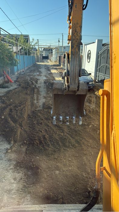 Услуга Ямобур Гидромолт  Эксковатор хундай 55