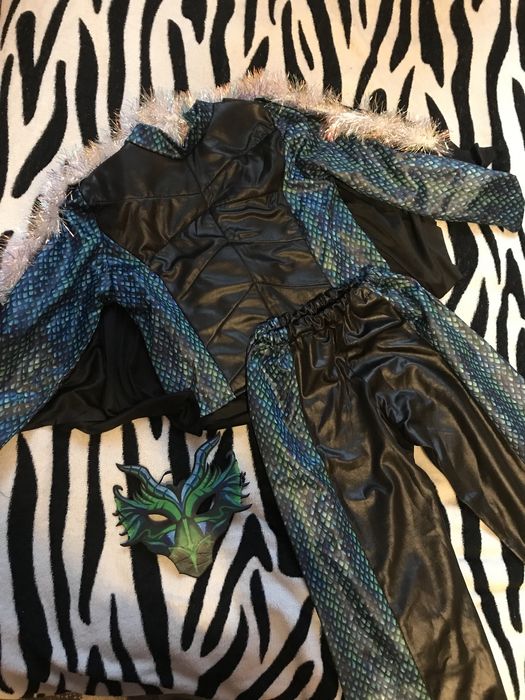 Продам Новогодний костюм Дракона, размер 36